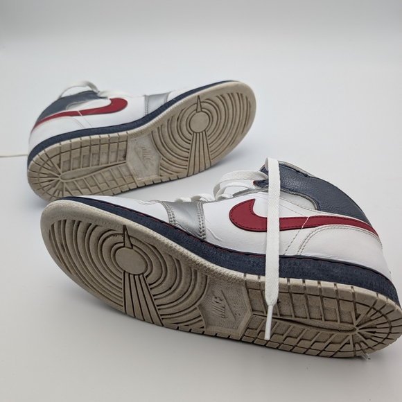 Nike Air Jordan 1 Mid Olympic YOUTH 6.5Y 327048-161 - Picture 3 of 8